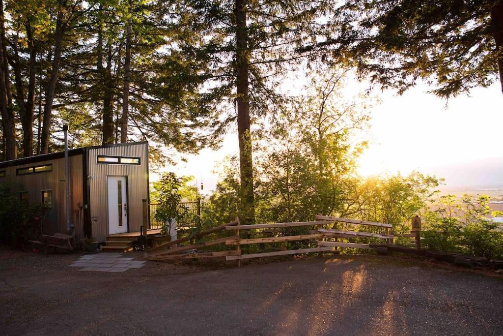 Hotel Tiny House Big View Chilliwack Exterior foto