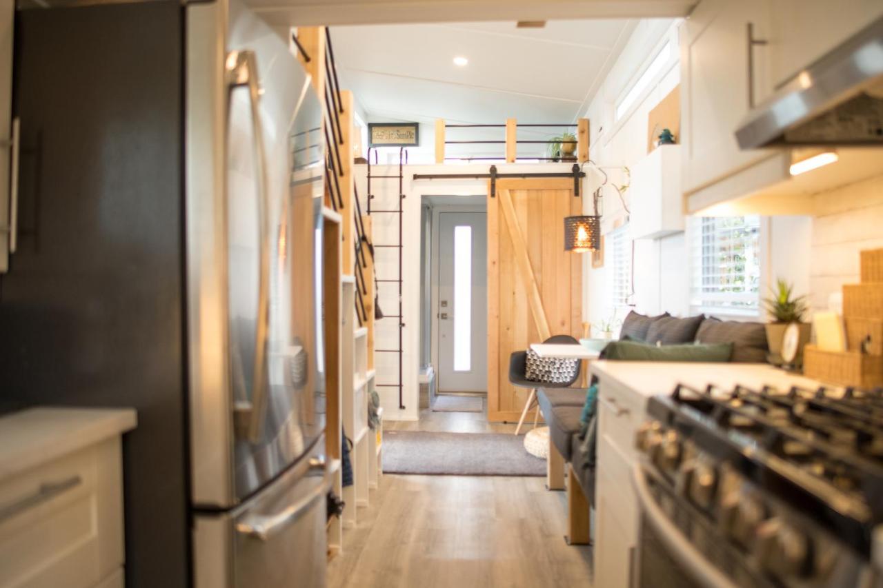 Hotel Tiny House Big View Chilliwack Exterior foto