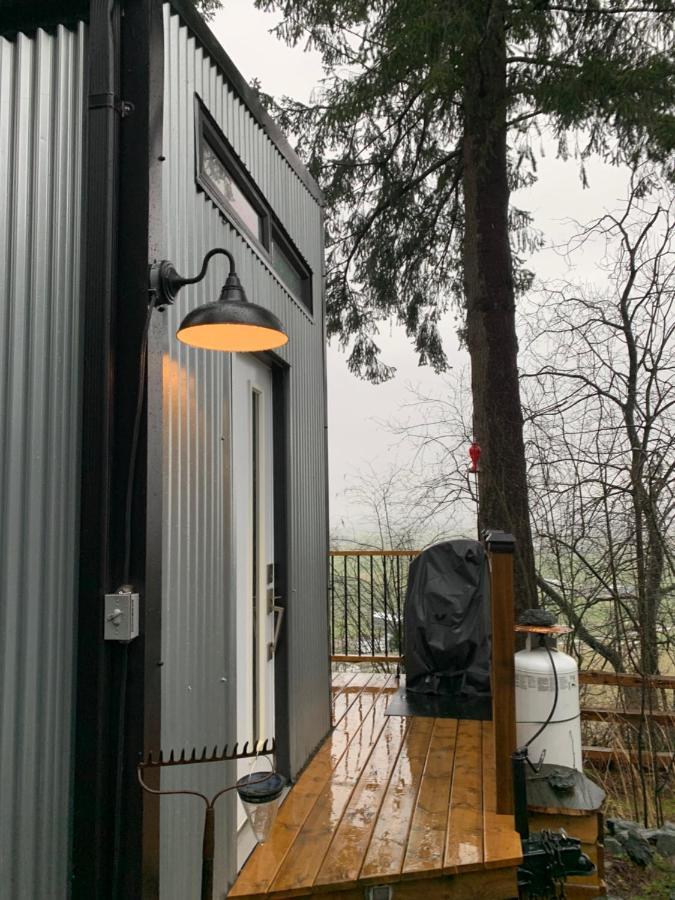 Hotel Tiny House Big View Chilliwack Exterior foto